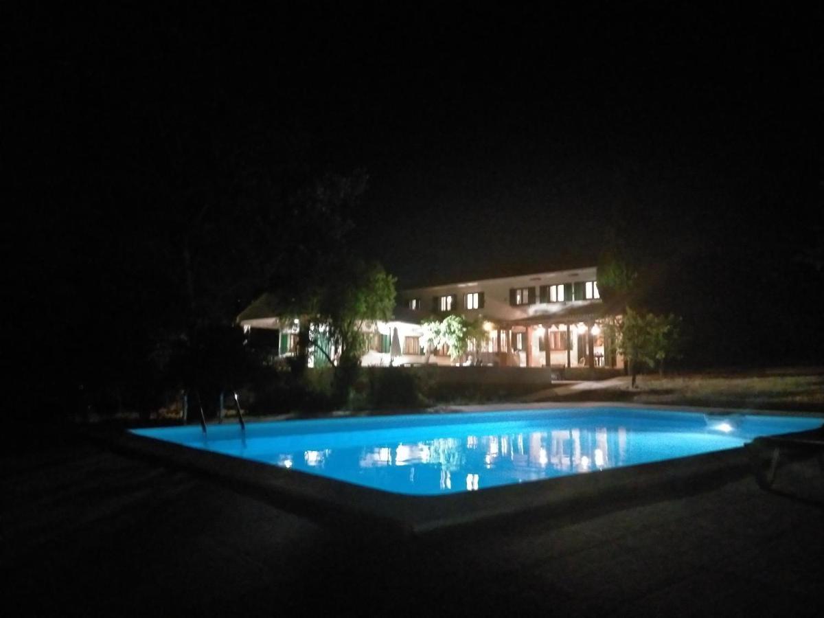La Casa Del Ingles - Robledillo De La Jara Villa Exteriör bild
