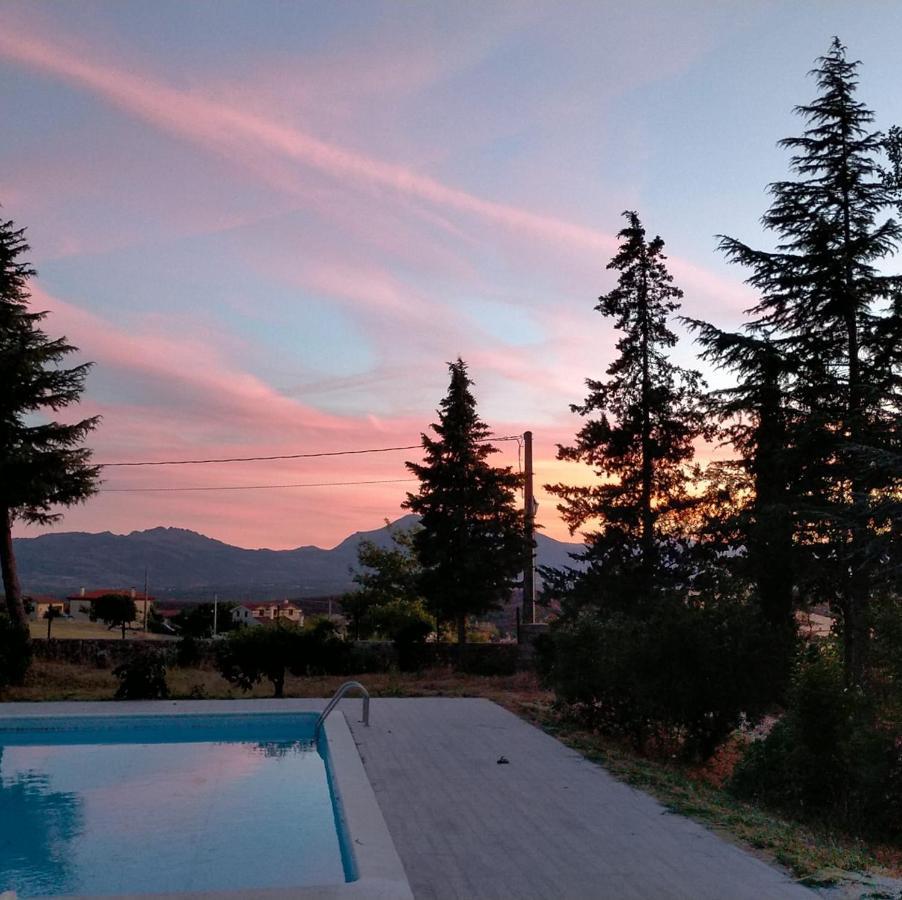 La Casa Del Ingles - Robledillo De La Jara Villa Exteriör bild